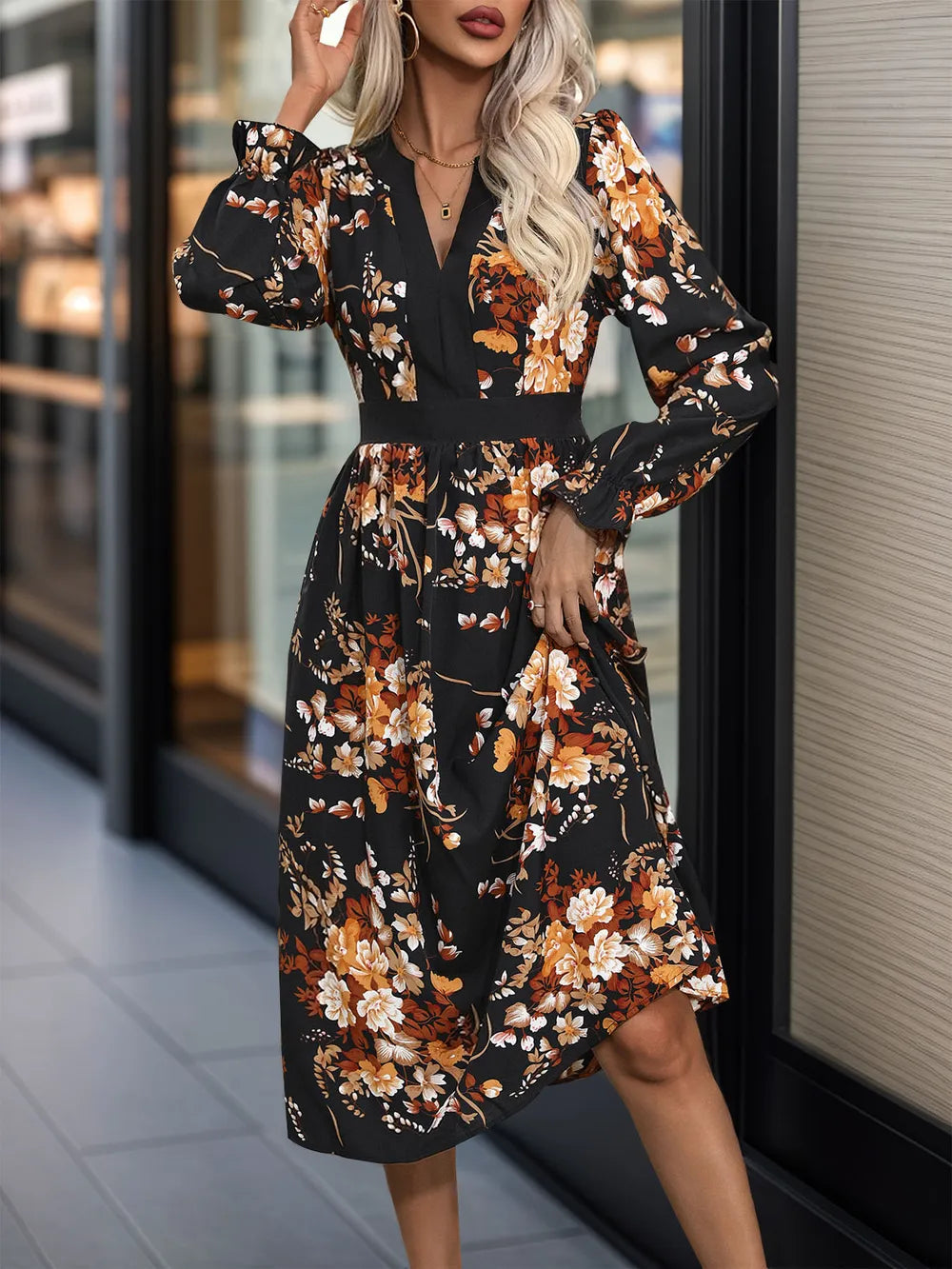 Vestido midi estampado de manga larga con cuello de solapa