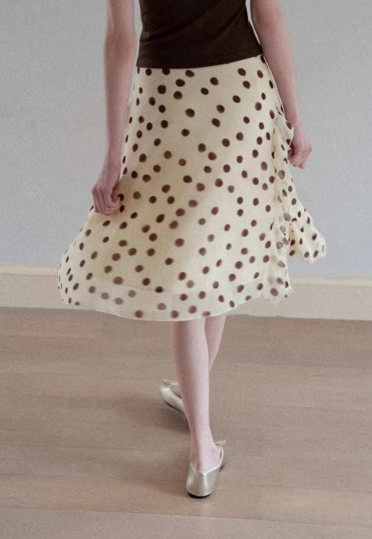 Falda midi amarilla de cintura alta y corte evasé