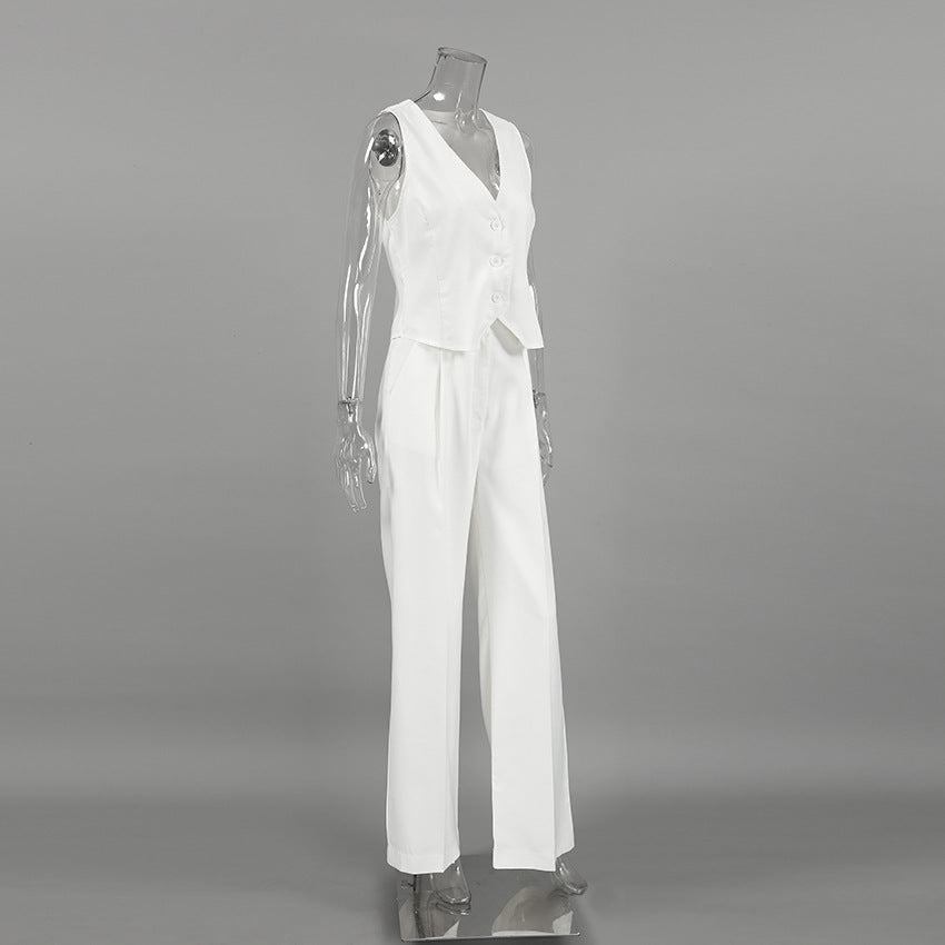 Conjunto blanco de chaleco sin mangas con escote en V y pantalón