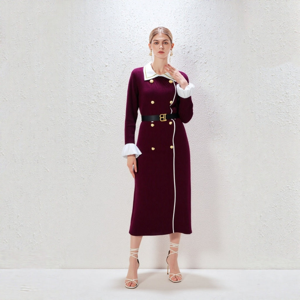 Vestido midi de punto con manga larga acampanada