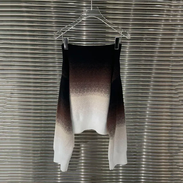Jersey degradado de hombros descubiertos y manga murciélago