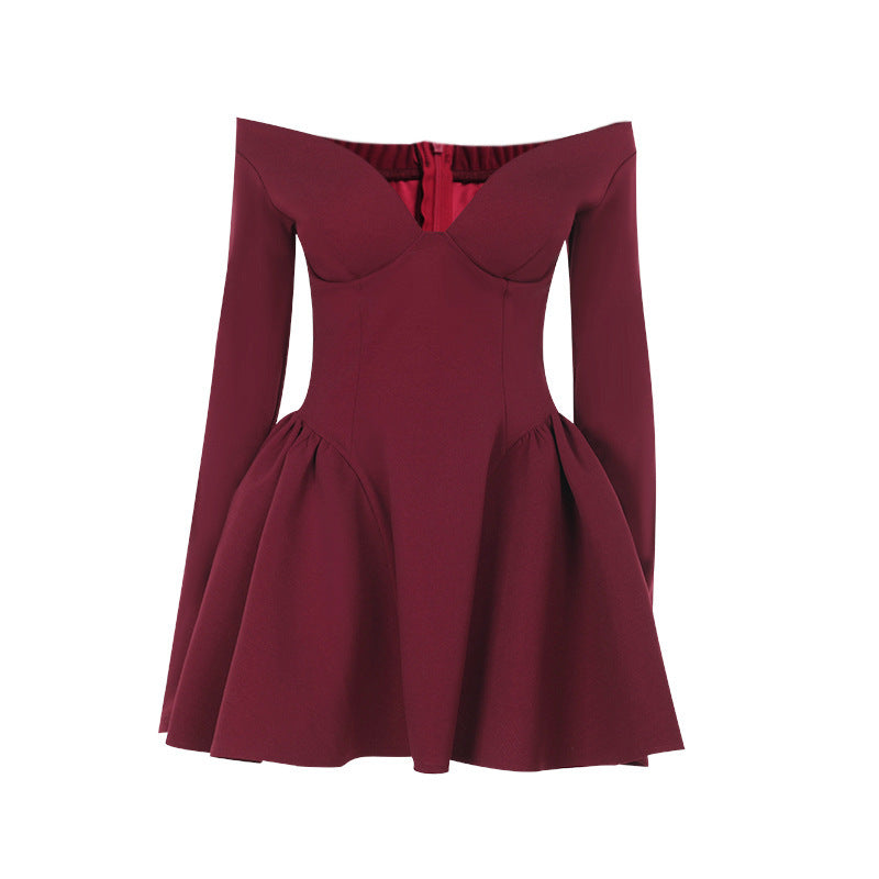 Vestido corto entallado de manga larga