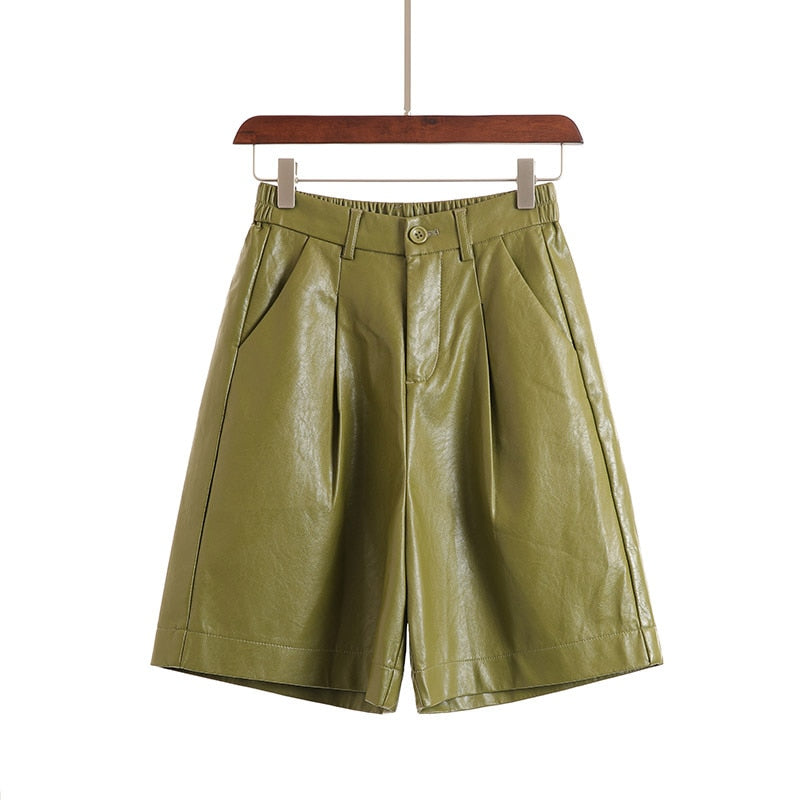 Bermudas holgadas de efecto piel con cintura elástica