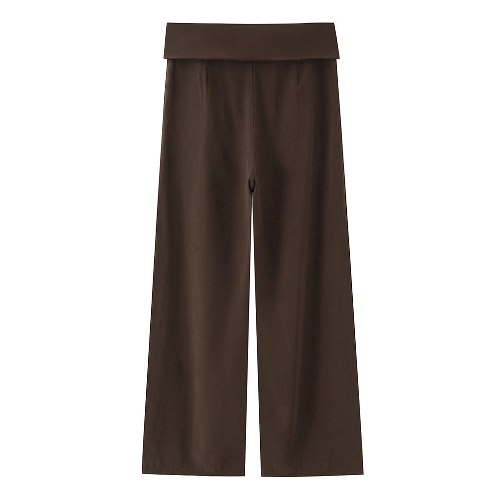 Pantalón con pinzas en la cintura