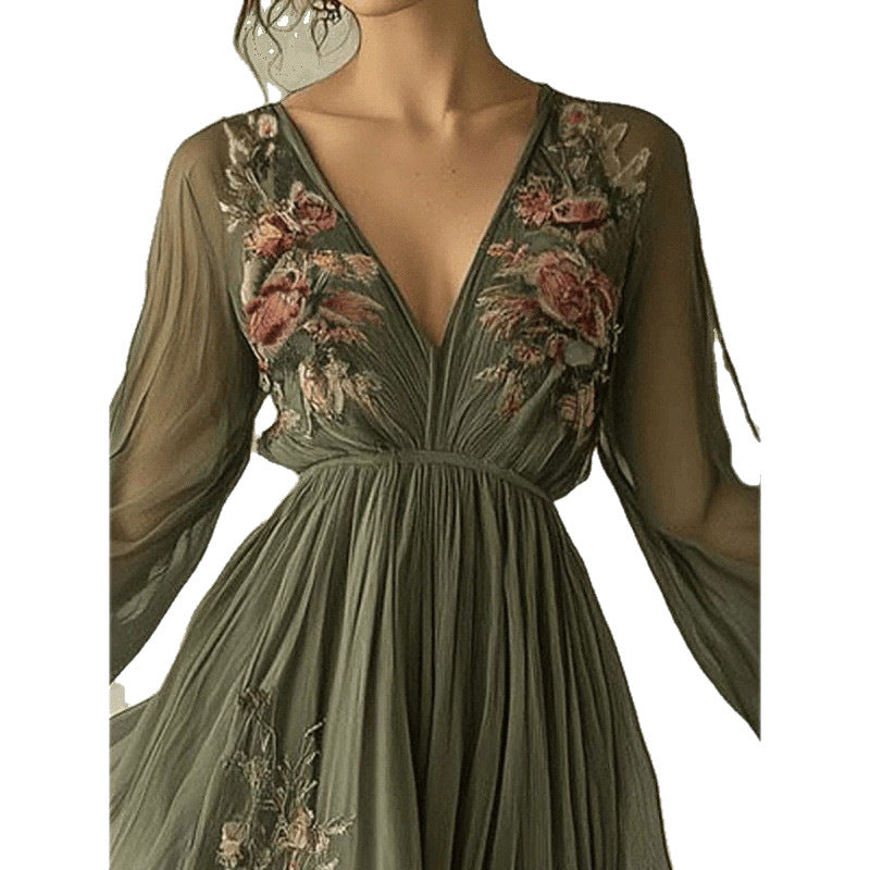 Vestido largo estampado de gasa con manga larga y escote en V