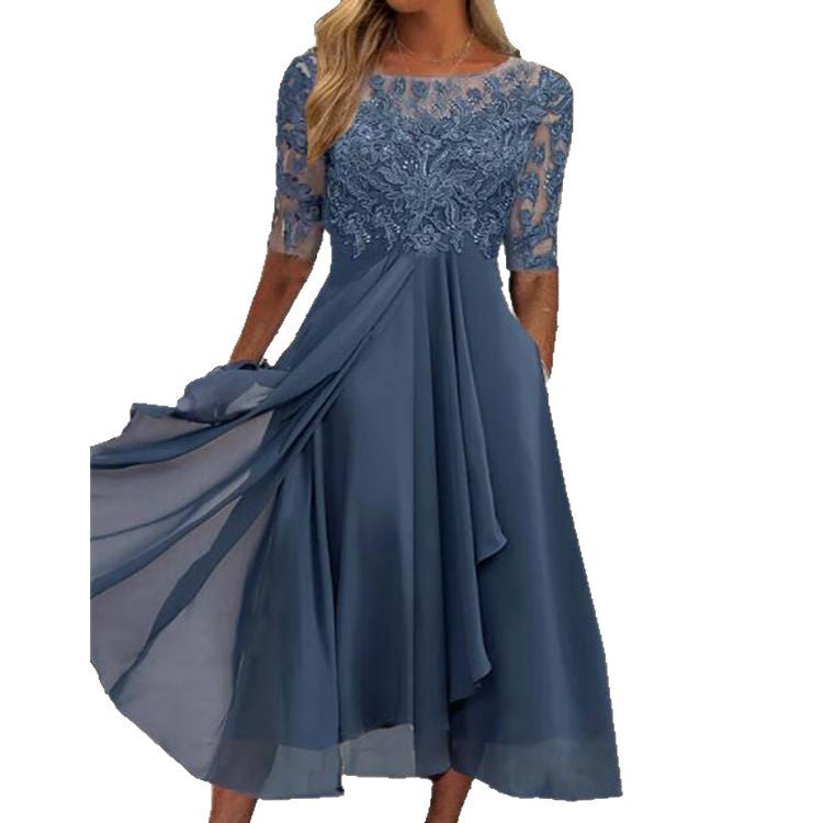 Vestido largo de gasa y encaje con detalles calados