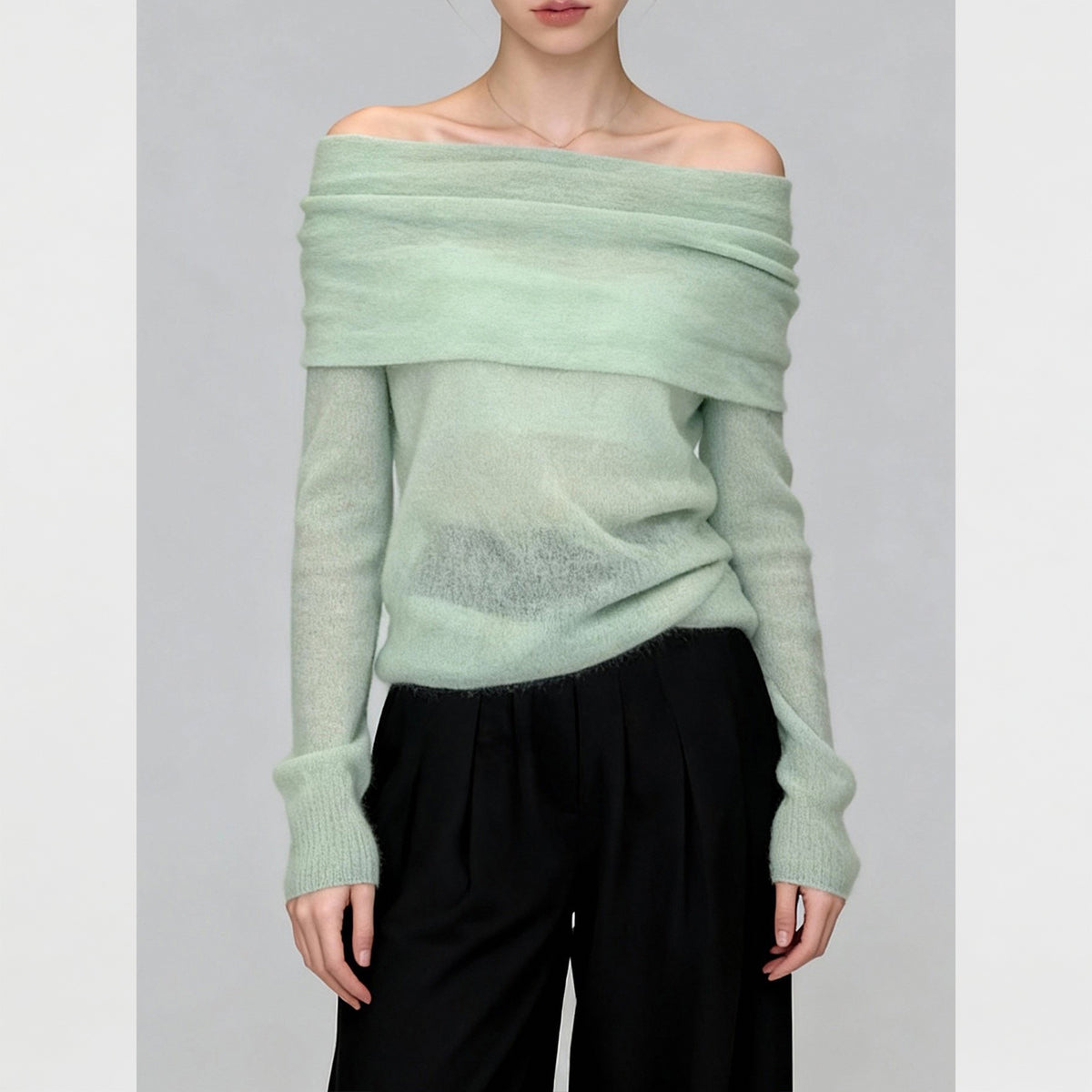 Top de punto de mohair con hombros descubiertos
