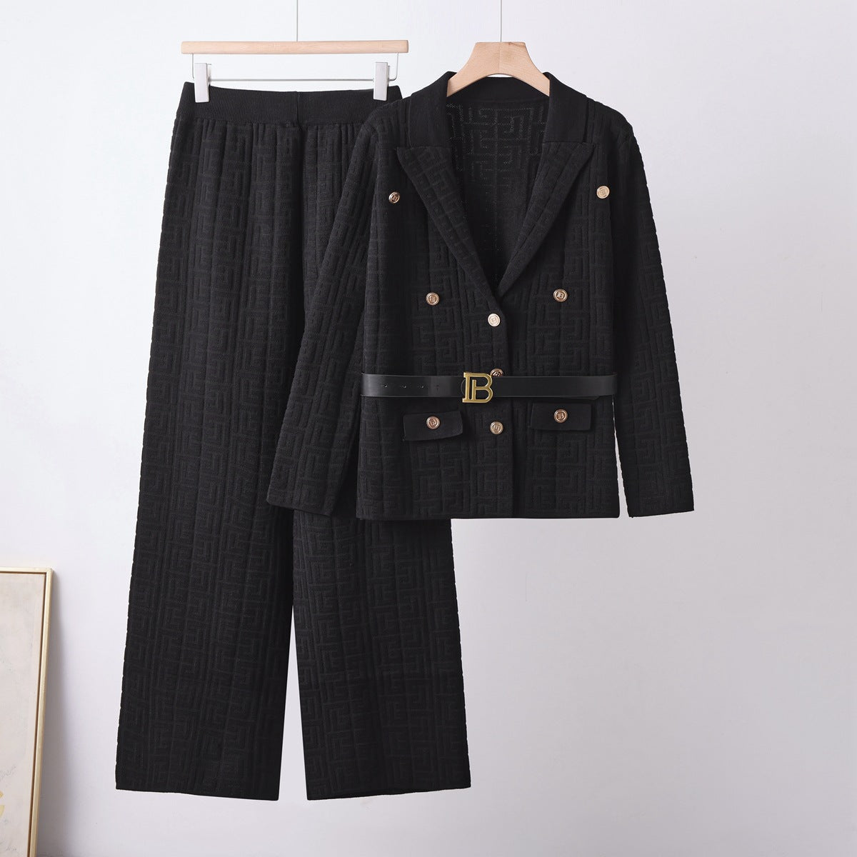 Conjunto de chaqueta de punto y falda lápiz