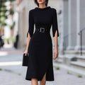 Vestido midi con abertura, cinturón y manga tres cuartos