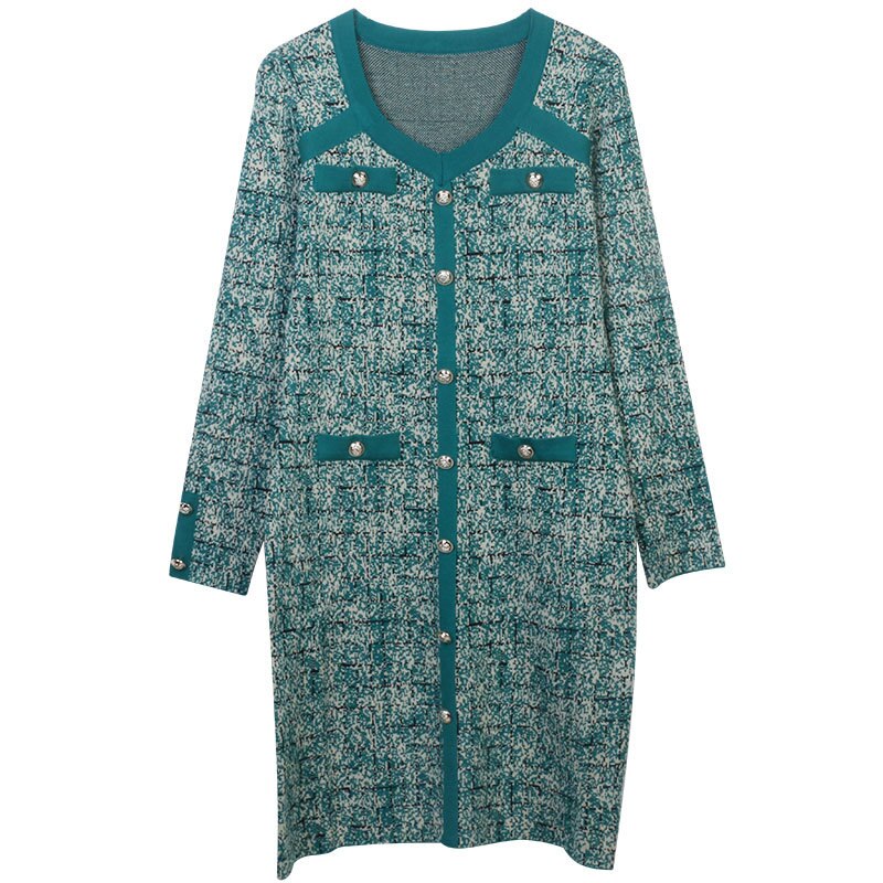 Vestido midi de punto con escote cuadrado y botones