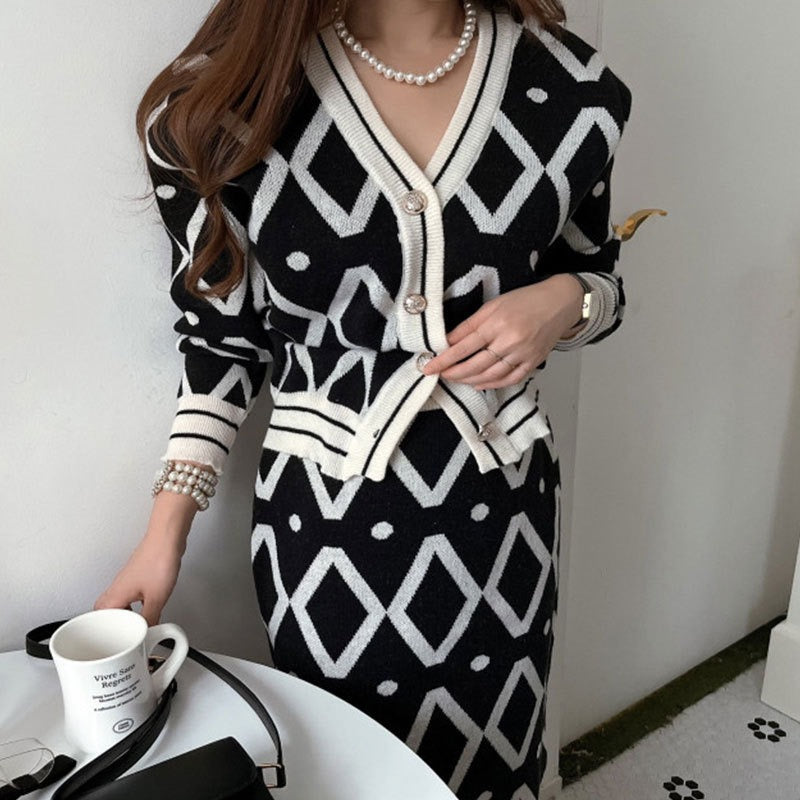 Conjunto de punto de cárdigan y falda midi