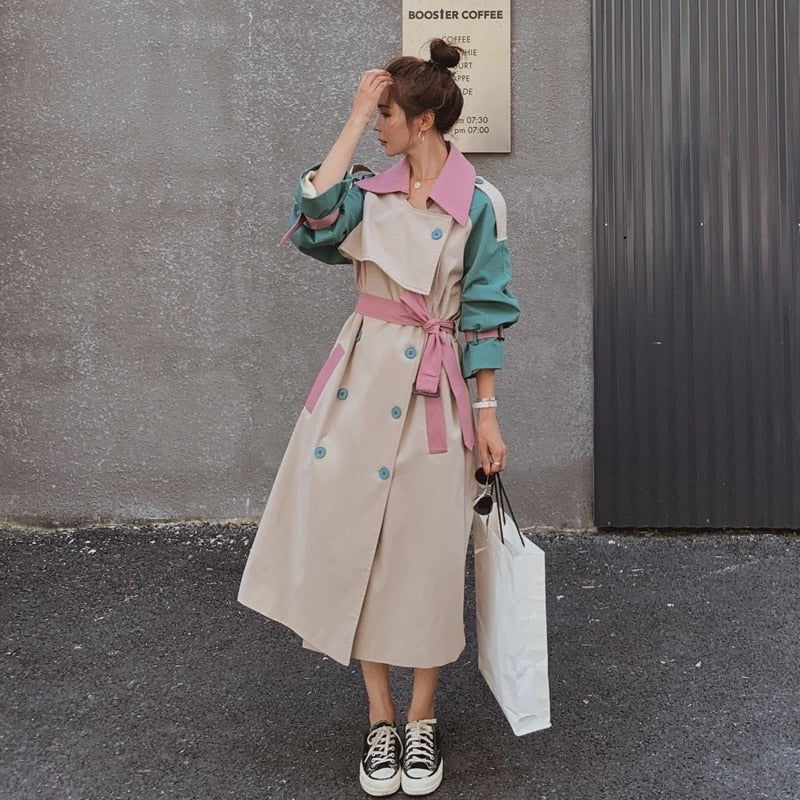 Gabardina midi con cinturón y doble botonadura