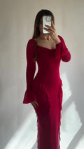 Vestido largo fluido de manga larga con escote corazón