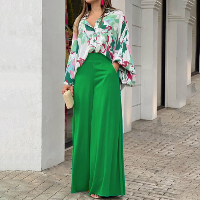 Conjunto estampado de camisa de manga larga y pantalón