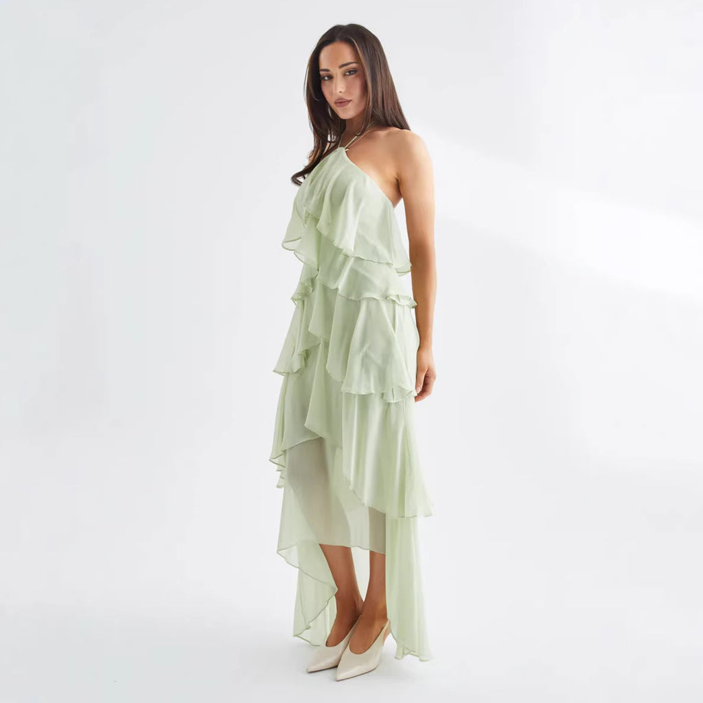 Vestido largo sin mangas con volantes y cuello halter