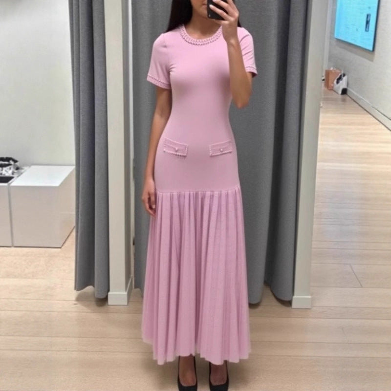 Vestido midi de punto con perlas y detalles calados