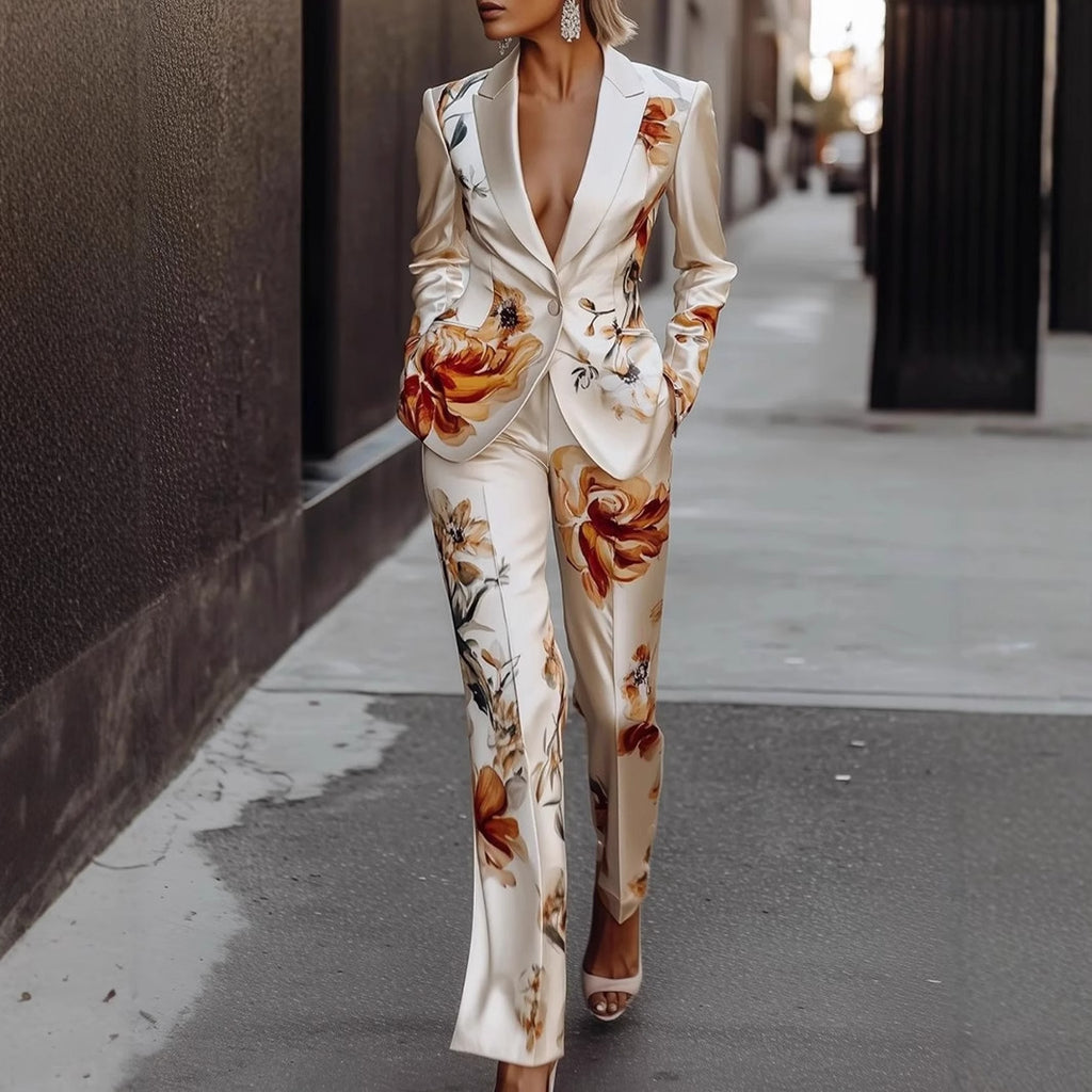 Conjunto satinado estampado de camisa y pantalón ancho