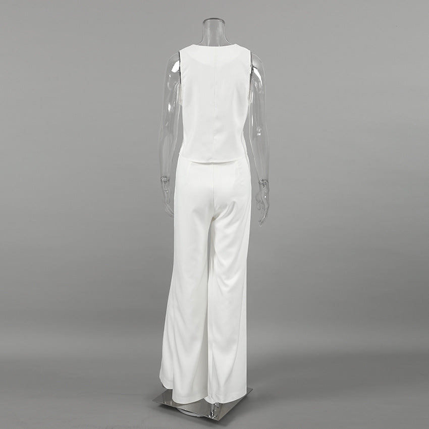Conjunto blanco de chaleco sin mangas con escote en V y pantalón