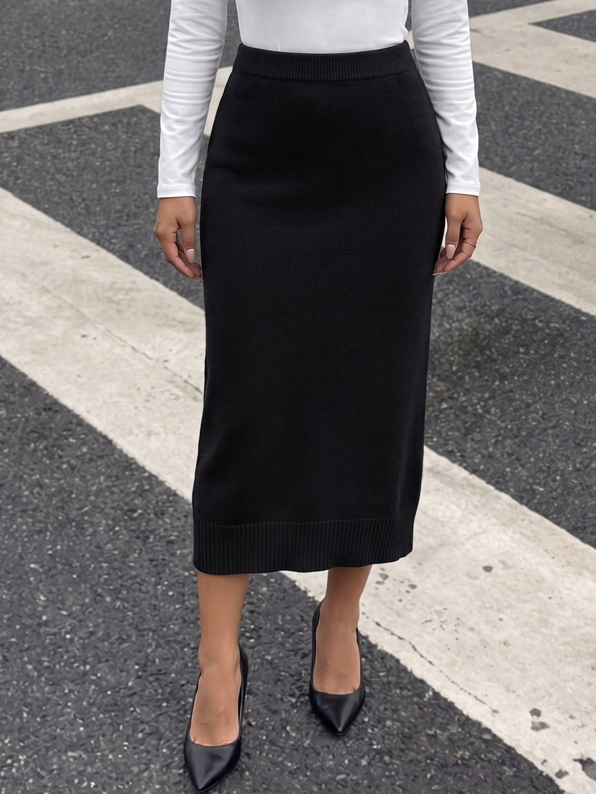 Falda midi de oficina de color liso y corte ajustado