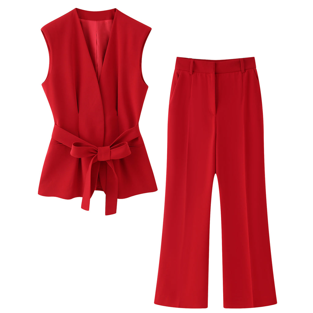 Conjunto de chaleco con cinturón y pantalón acampanado