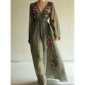 Vestido largo estampado de gasa con manga larga y escote en V