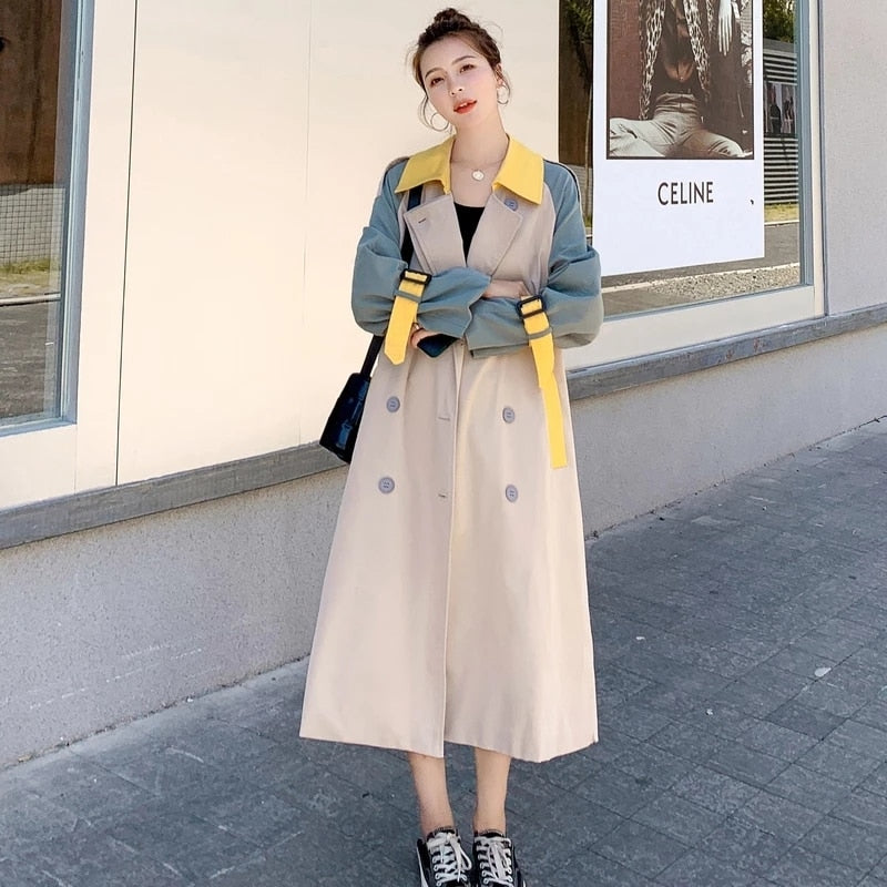 Gabardina midi con cinturón y doble botonadura