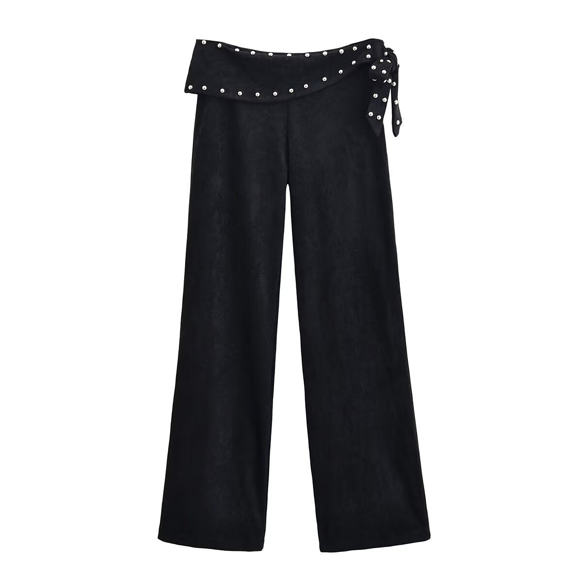 Pantalón acampanado con remaches