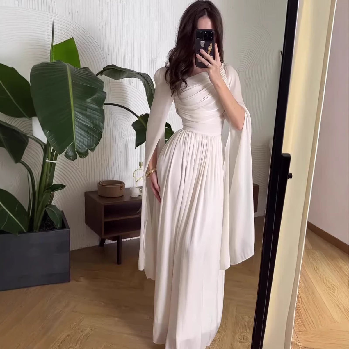 Vestido largo vintage de un hombro y manga larga