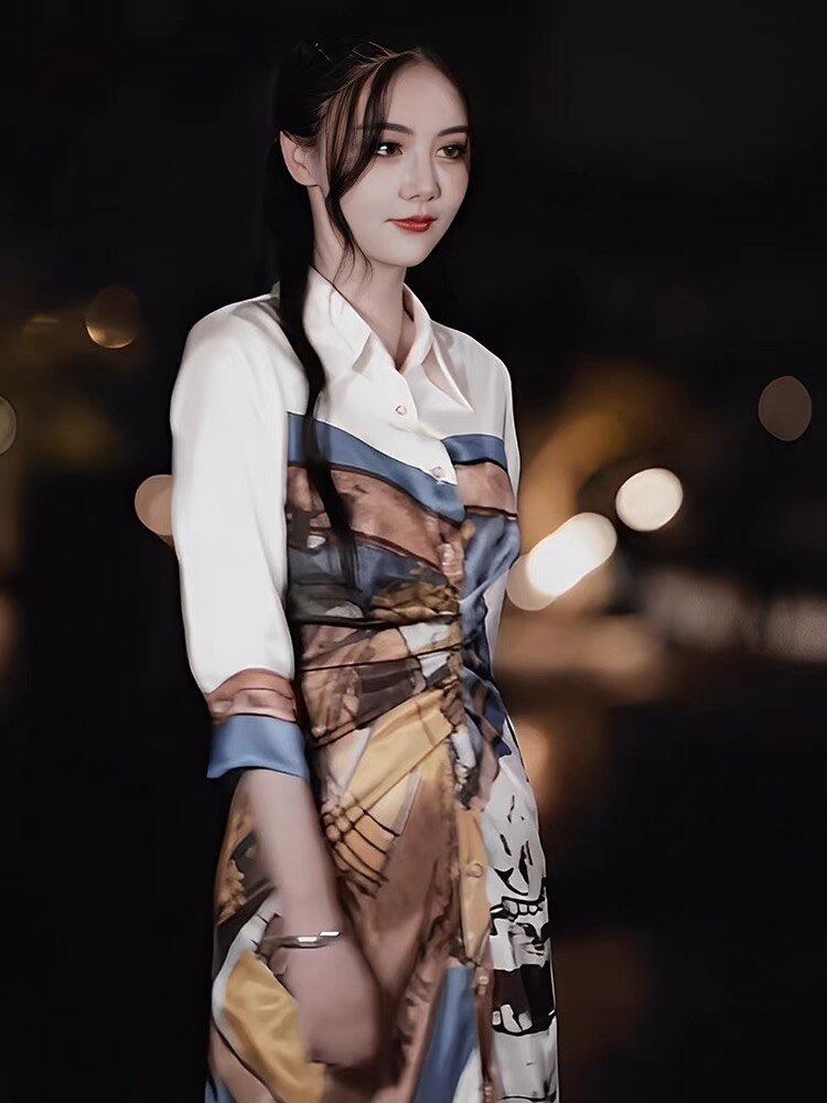 Vestido camisero blanco estampado con cuello vuelto