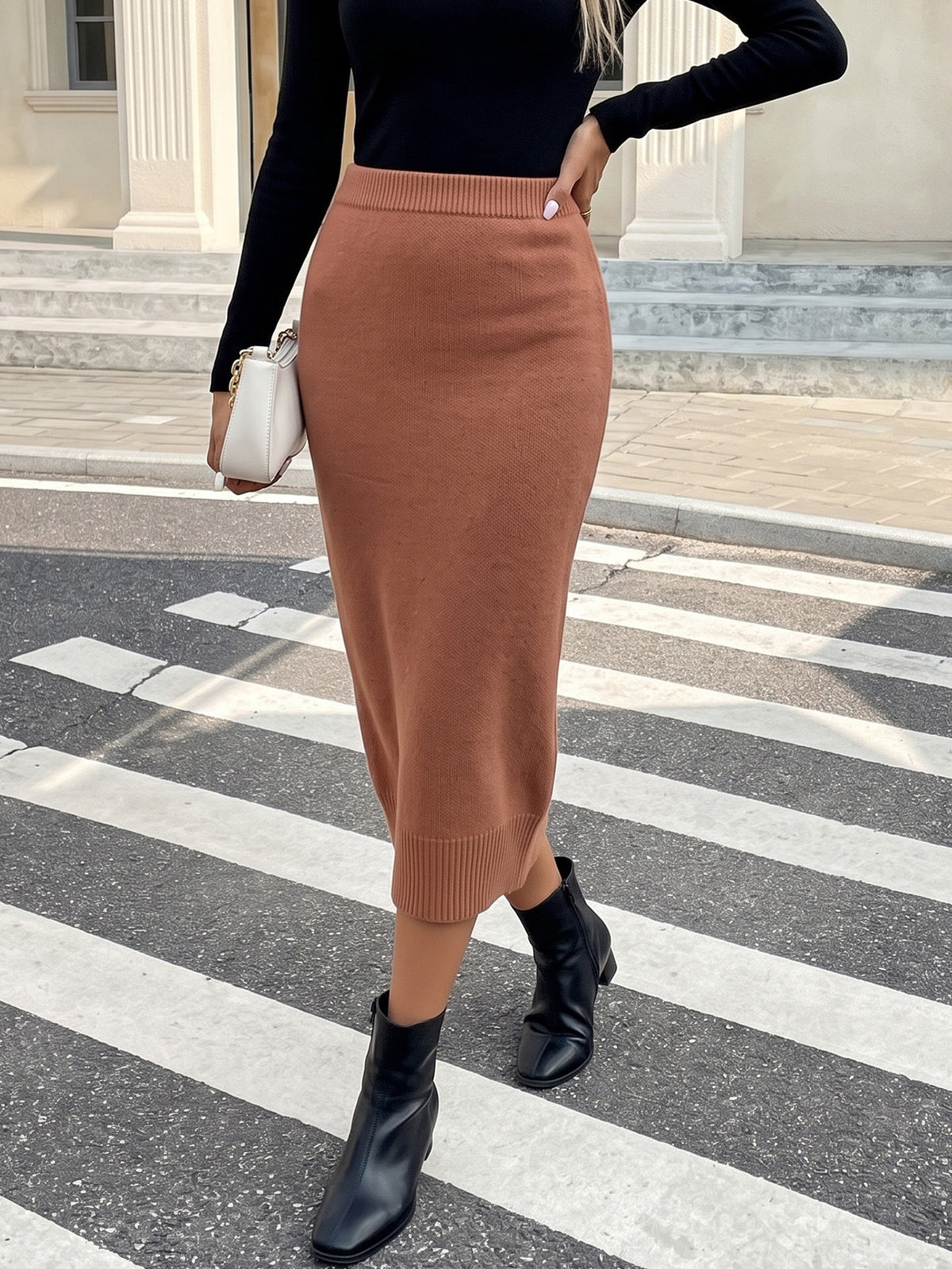 Falda midi de oficina de color liso y corte ajustado
