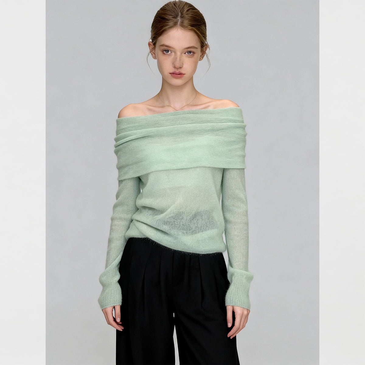 Top de punto de mohair con hombros descubiertos
