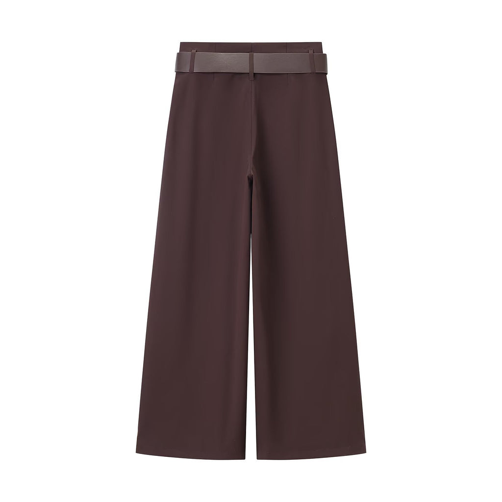 Pantalón holgado con cinturón