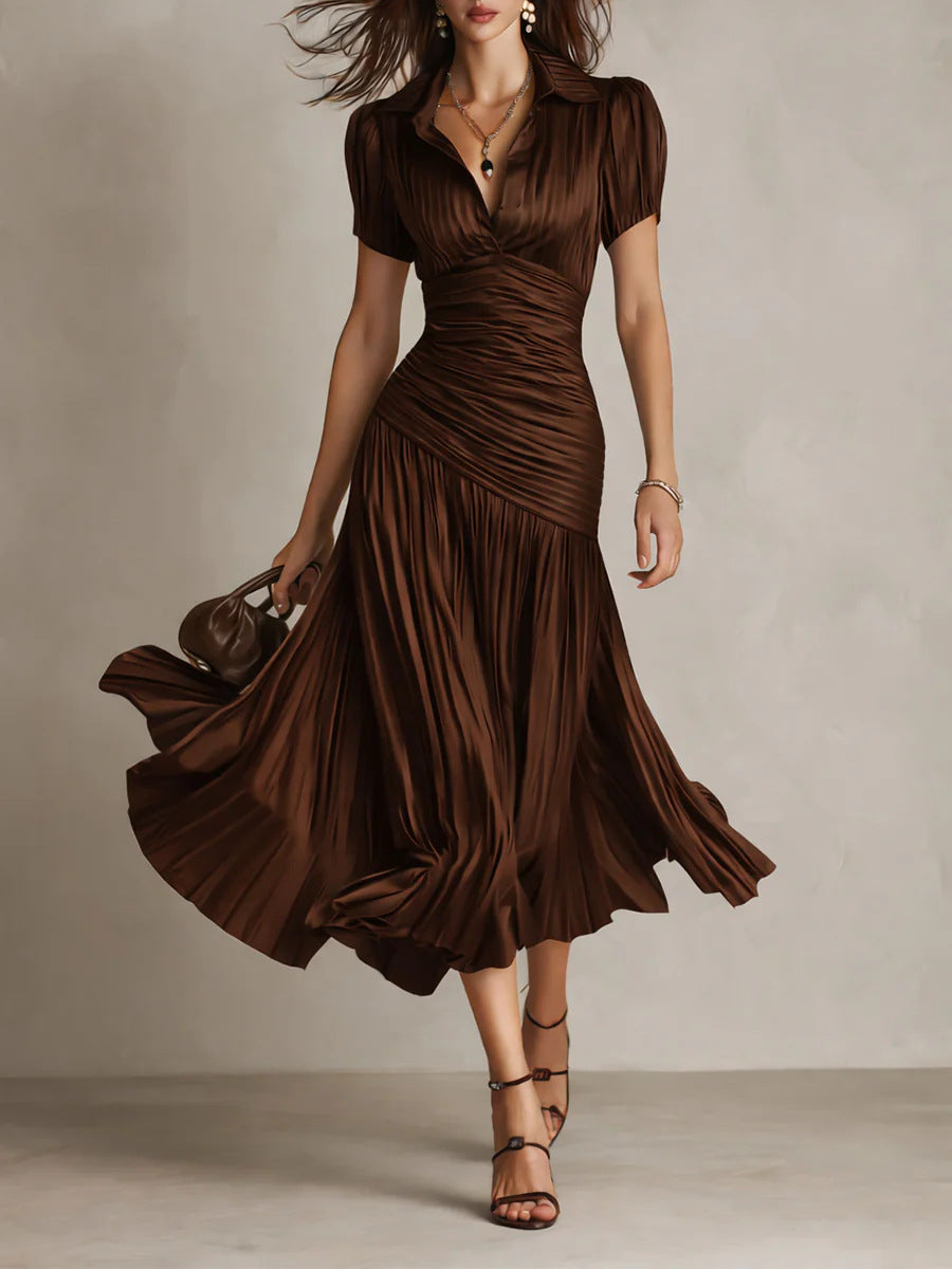 Vestido midi a rayas con cuello camisero