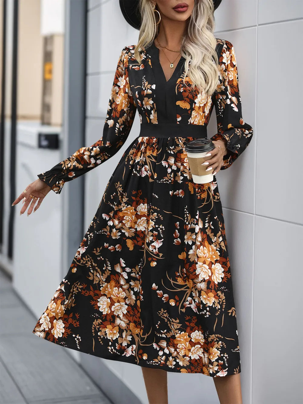 Vestido midi estampado de manga larga con cuello de solapa