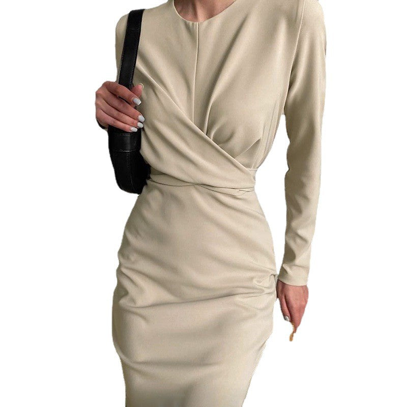 Vestido midi elegante de manga larga y corte evasé
