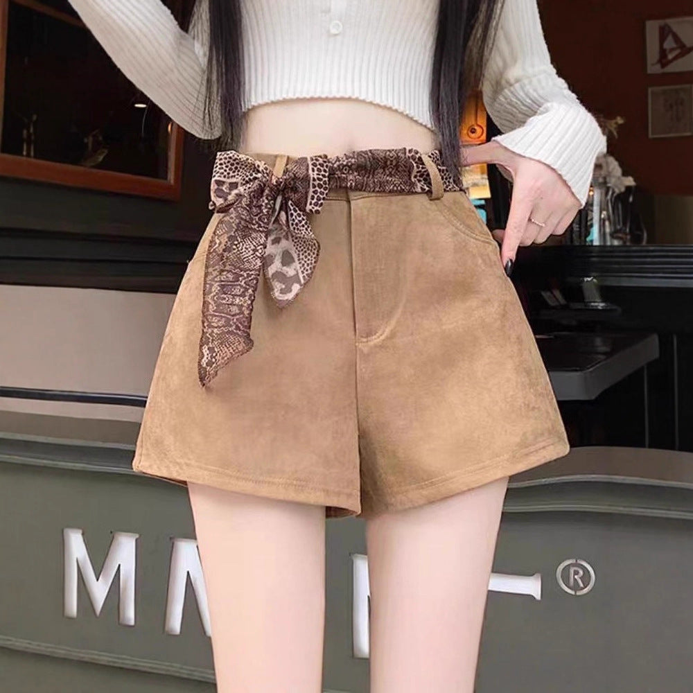 Pantalón corto retro de cintura alta con cinturón