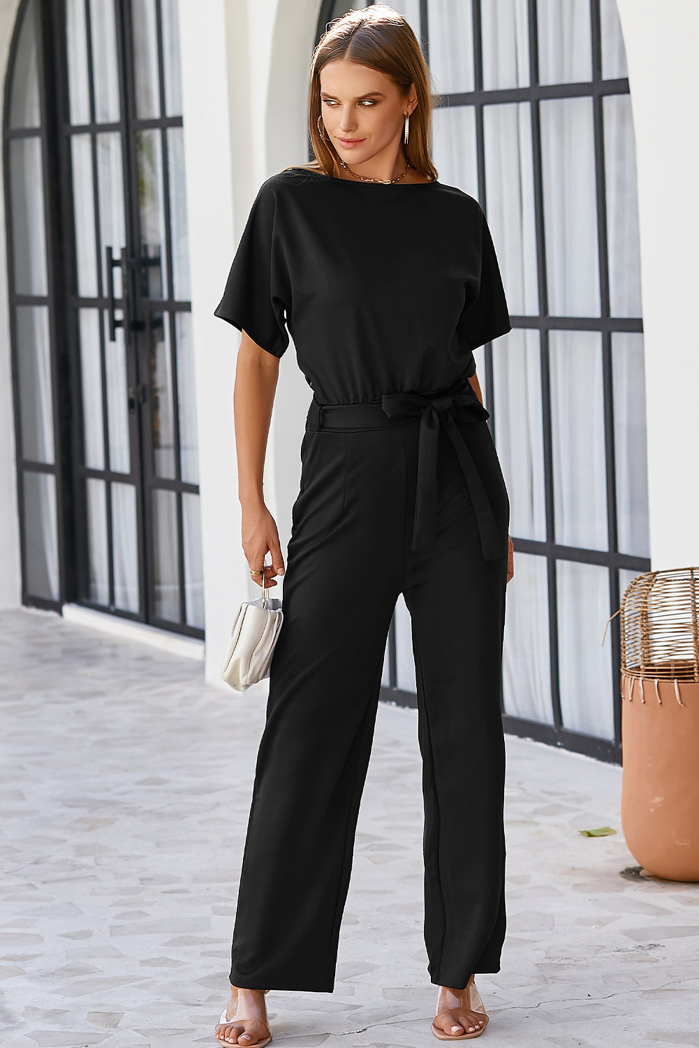 Mono azul de pierna ancha con cinturón