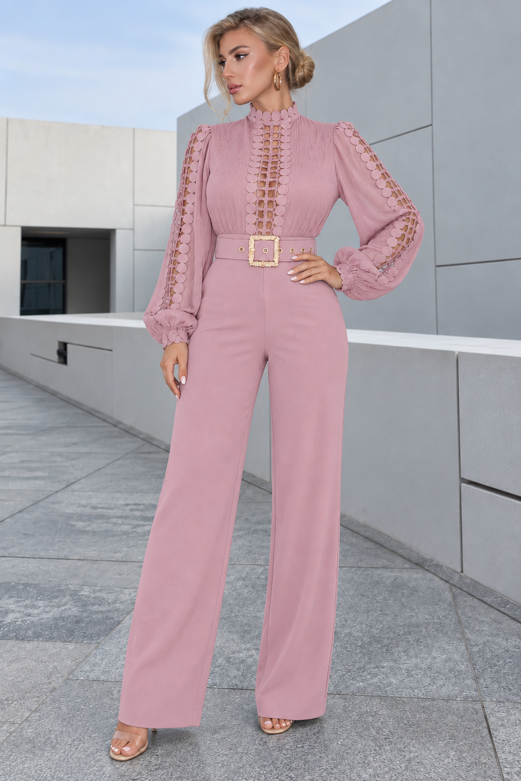 Mono rosa — frontal